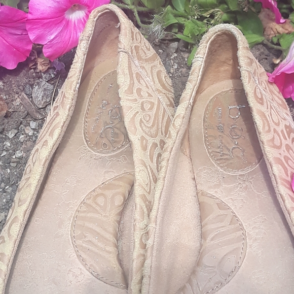 B.O.C. Born Concept Floral Tooled Leather Ballet Flats - Size 8 1/2 Tan - Picture 8 of 12